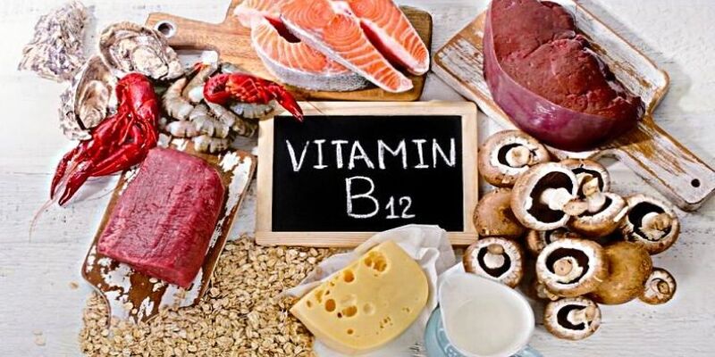 Bổ sung Vitamin B12 cho chiến kê khi bị thương 