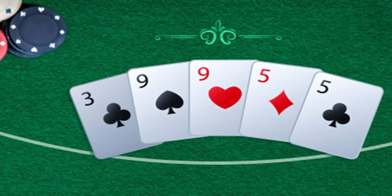 Bộ ba là dựa theo các chất trong bài Poker là tập hợp những quân bài có cùng số thứ tự